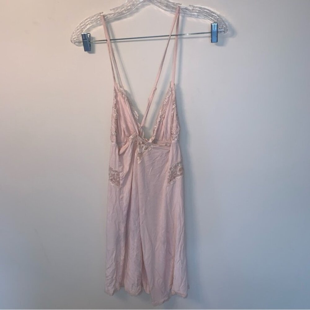 Victoria's Secret Pink Lace Chemise with Spaghetti Straps - Picture 2 of 7